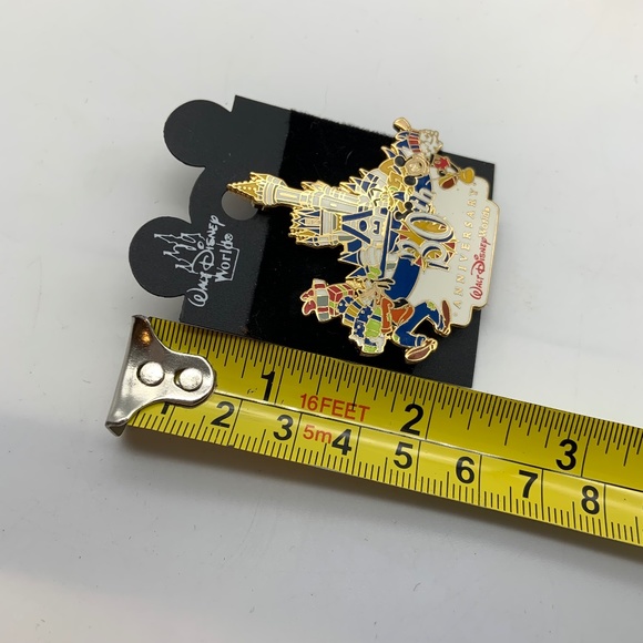 Disney Walt Disney World 30th Anniversary Castle Celebration Collectible Pin - Picture 4 of 5